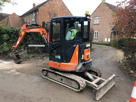 3.5t excavator hire